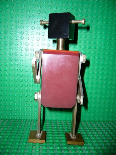 Schrotty (ein Roboter aus meiner Lehrzeit / Fach: Werkstoffkunde und -bearbeitung)